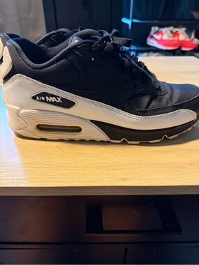 Nike Air Max 90 Essential "Oreo"